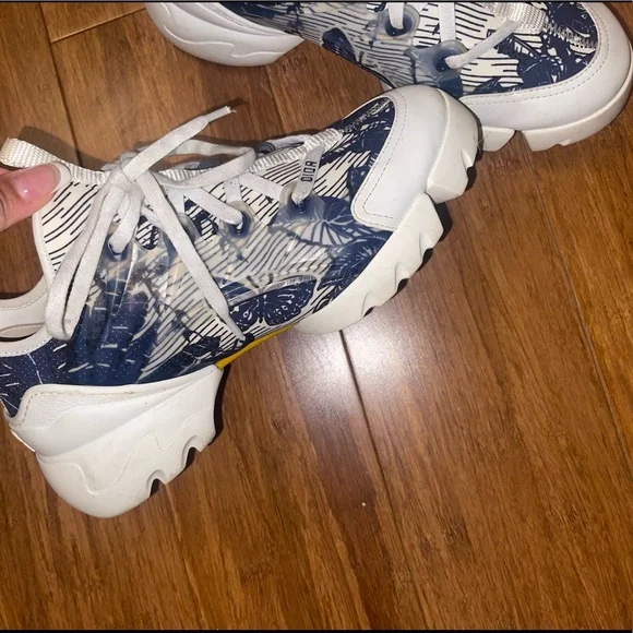 Authentic dior sneaker US 38 - Picture 4 of 10